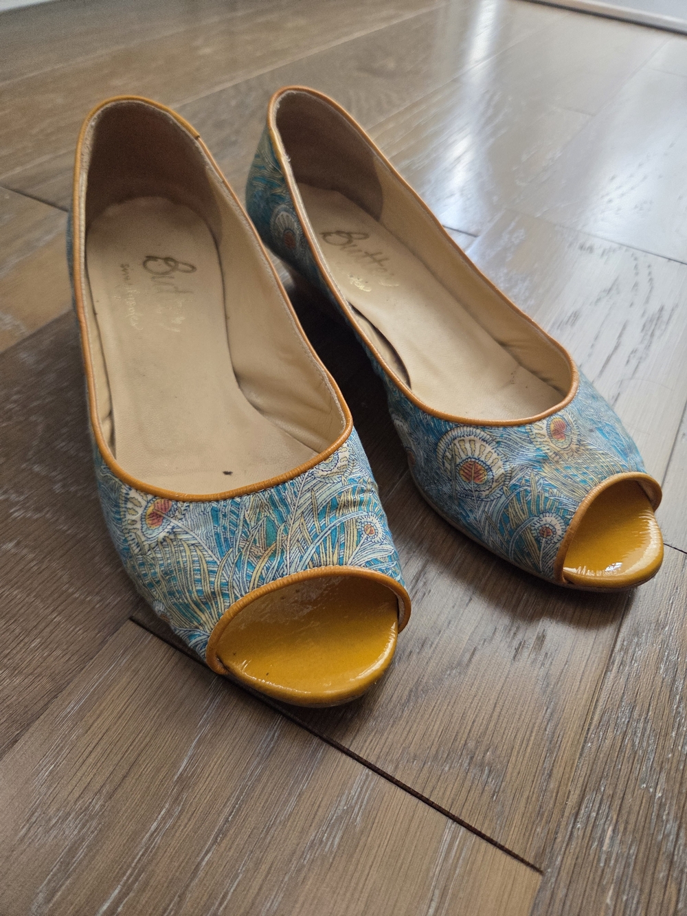 Butter By SimplySoles Peacock Fabric Kitten Wedges
